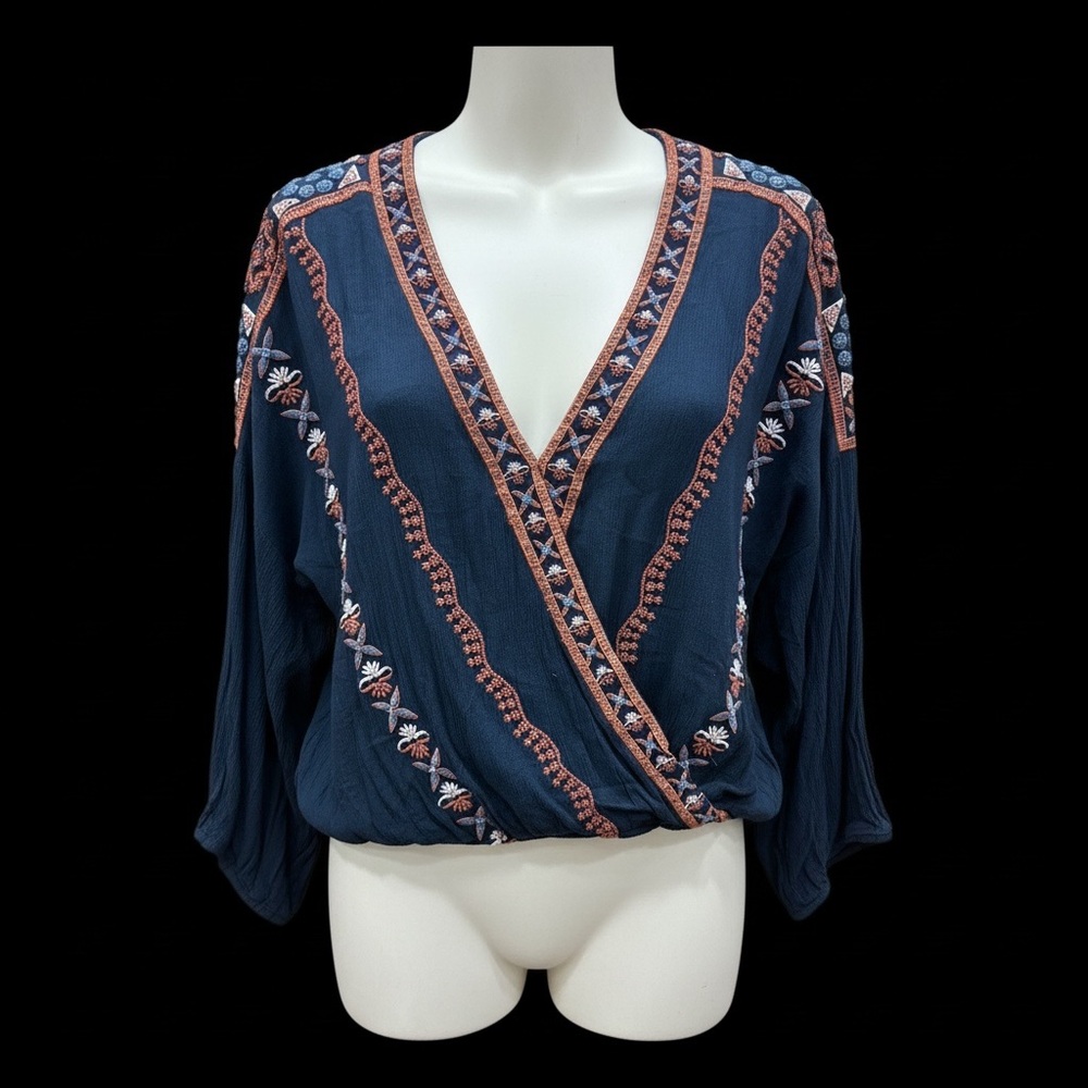 Free People Boho Flowy Embroidered Navy Blue‎ Women's Top - Picture 2 of 7